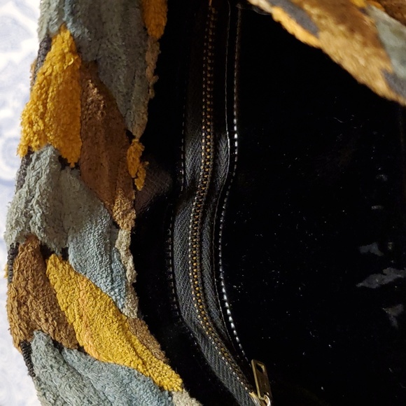 Vintage Carpet Purse - Picture 5 of 5